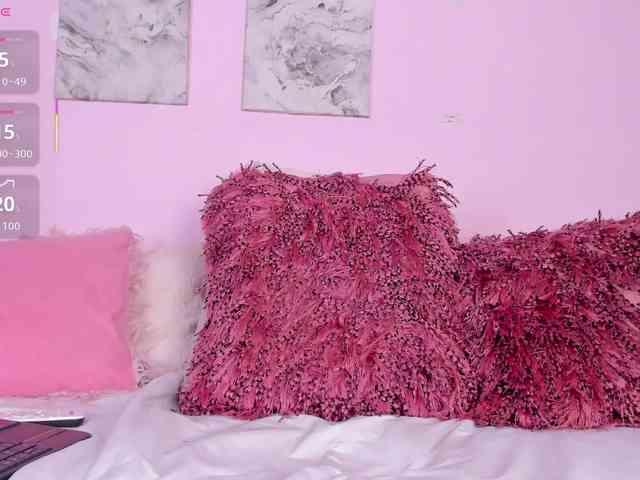 kyliieJaakson webcam