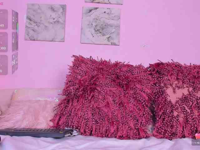 kyliieJaakson webcam