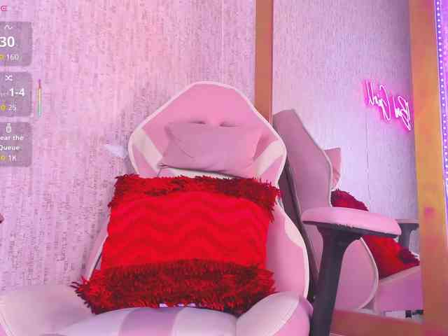 kyliieJaakson webcam