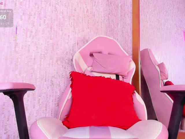 kyliieJaakson webcam