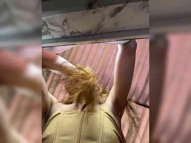 kyliieJaakson webcam