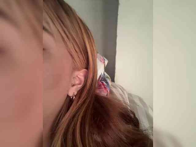 kyliieJaakson webcam