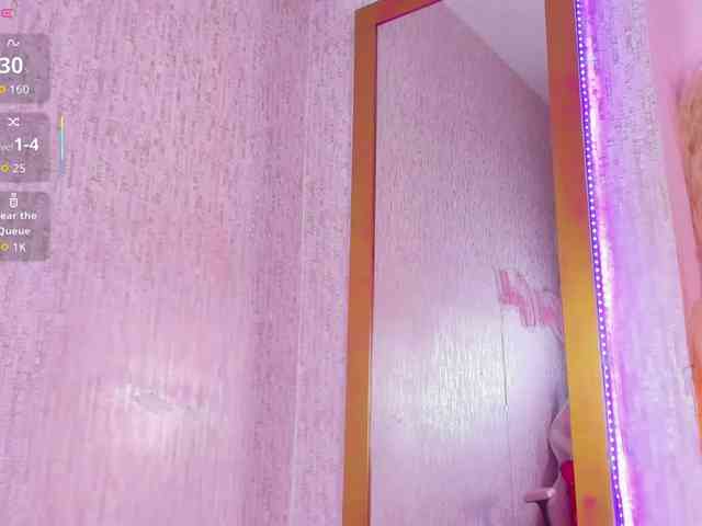 kyliieJaakson webcam