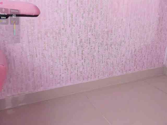 kyliieJaakson webcam