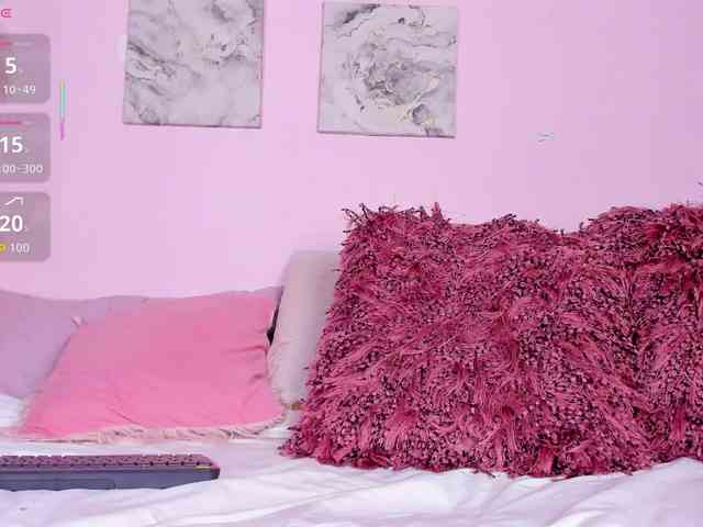 kyliieJaakson webcam