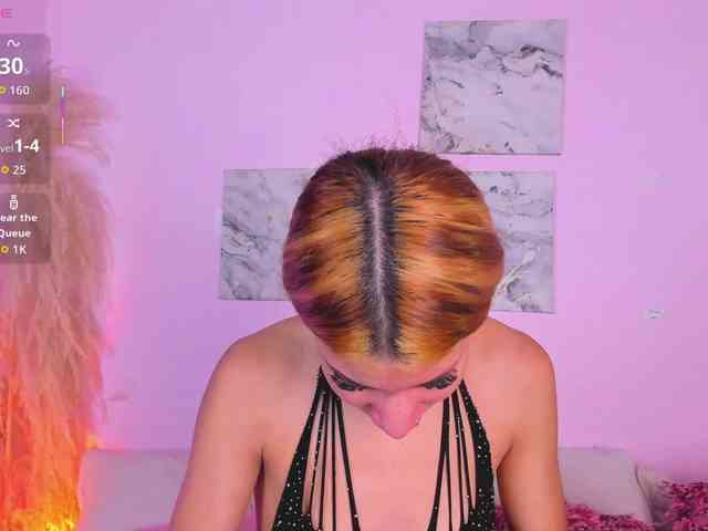 kyliieJaakson webcam