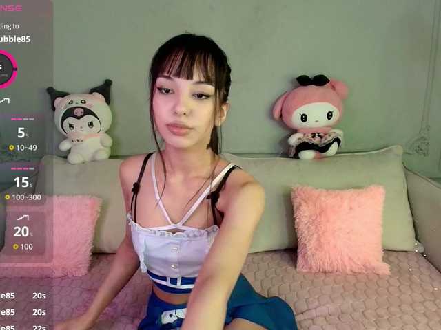 mooniejin's BongaCams show and profile
