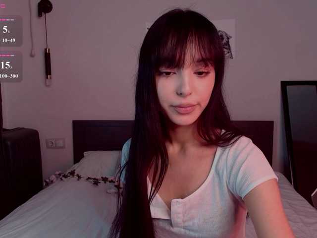 mooniejin's BongaCams show and profile
