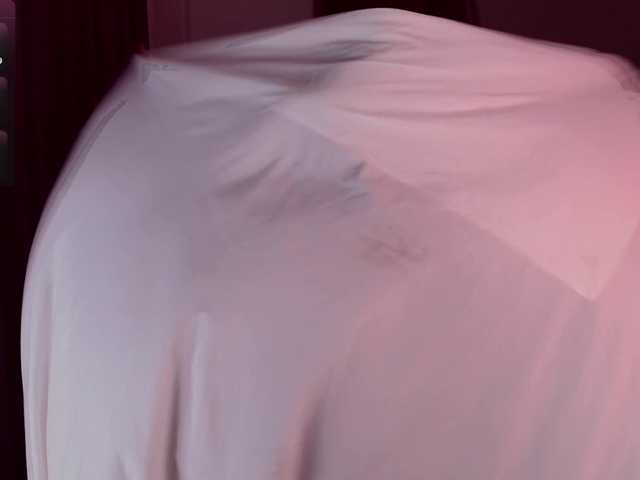 mooniejin's BongaCams show and profile