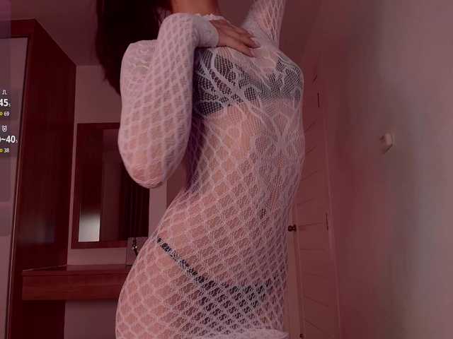 mooniejin's BongaCams show and profile