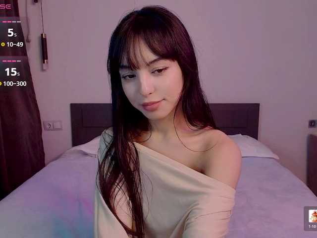 mooniejin's BongaCams show and profile
