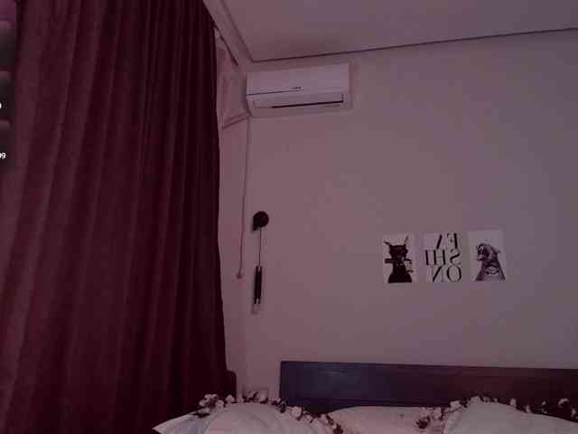 mooniejin webcam