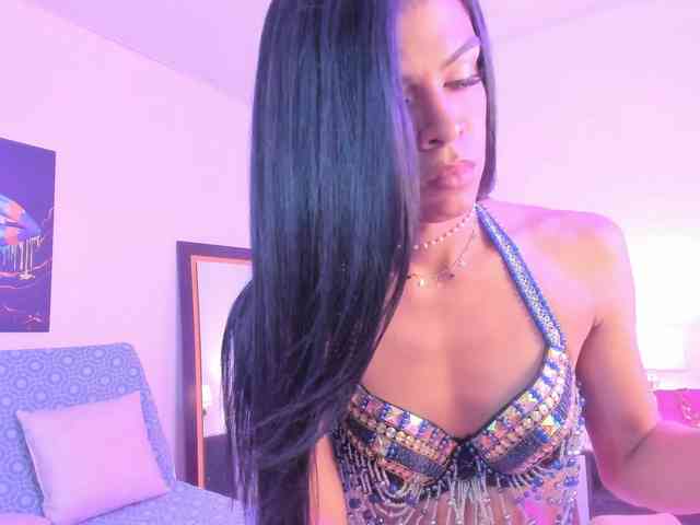 Alexiaa Live Webcam on {site_name}