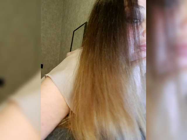 Kimylika's BongaCams show and profile