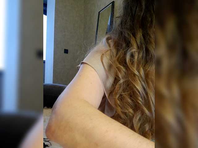 Kimylika's BongaCams show and profile