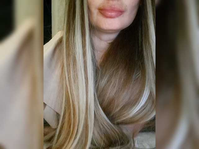 Kimylika's BongaCams show and profile