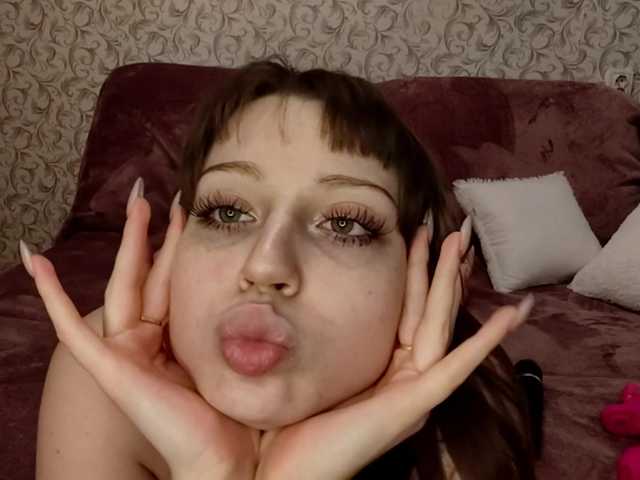 CreolaLaughman from BongaCams is Freechat