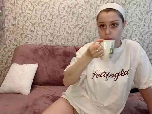 CreolaLaughman webcam