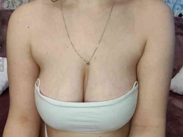 CreolaLaughman webcam