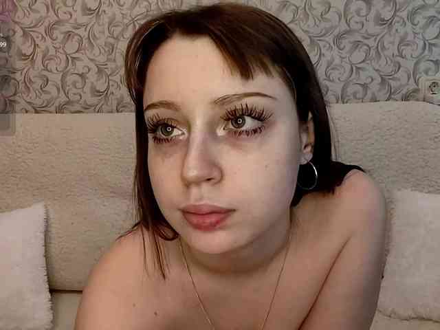 CreolaLaughman webcam