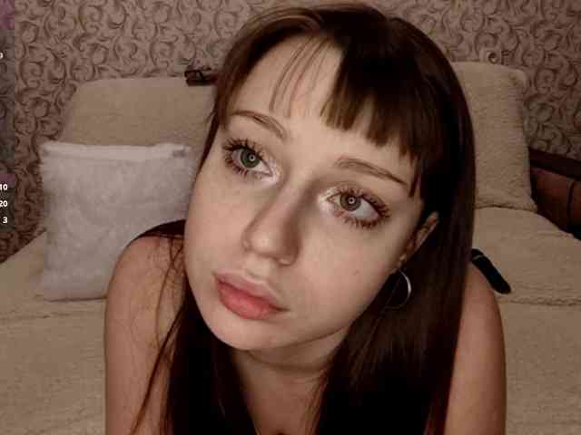 CreolaLaughman webcam