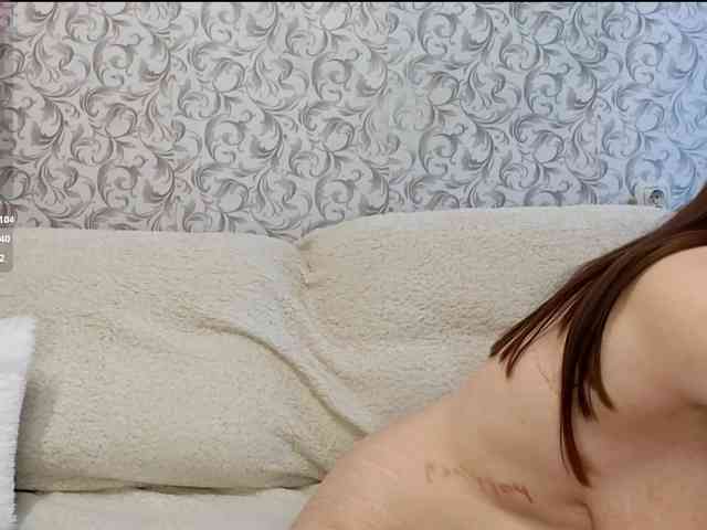 CreolaLaughman webcam