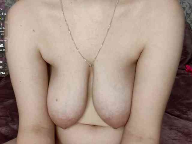 CreolaLaughman webcam