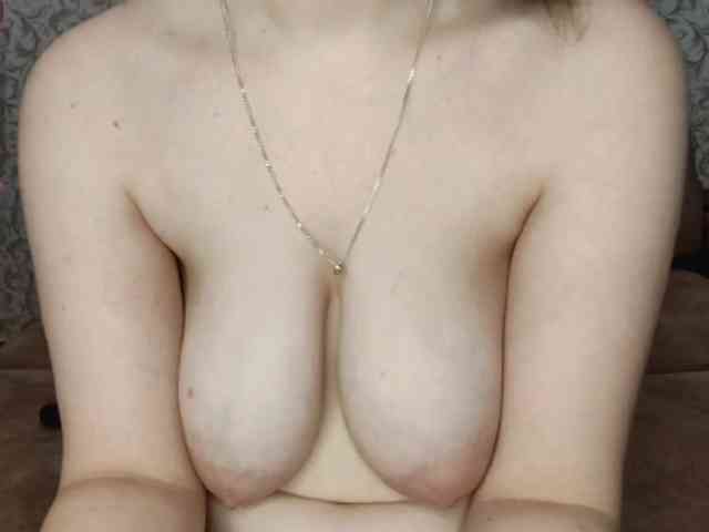 CreolaLaughman webcam