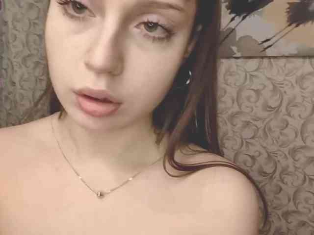 CreolaLaughman webcam