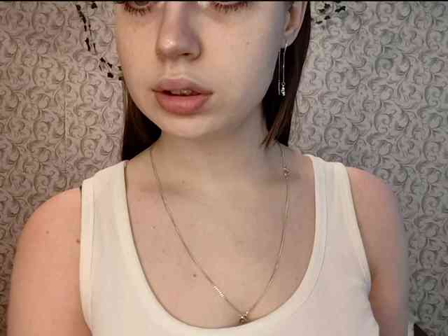 CreolaLaughman webcam