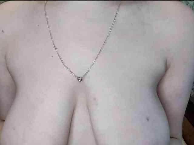 CreolaLaughman webcam