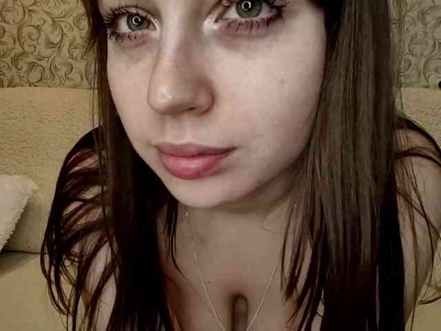 CreolaLaughman webcam