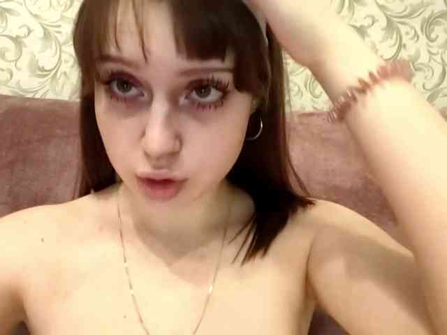 CreolaLaughman webcam