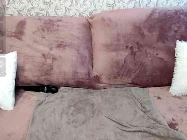 CreolaLaughman webcam