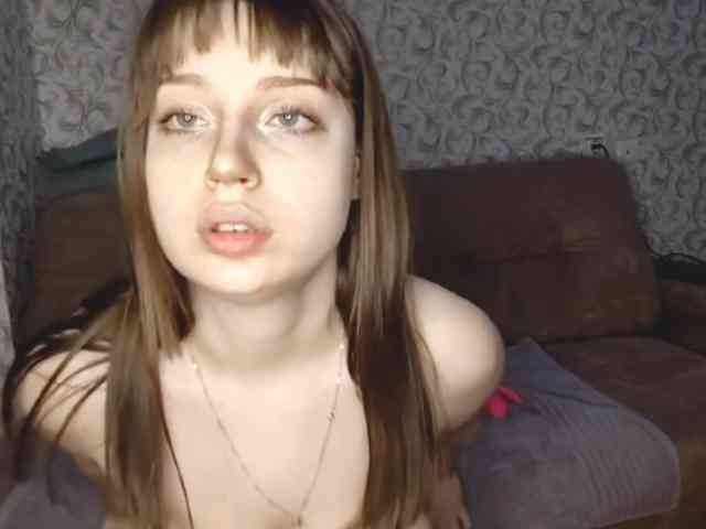 CreolaLaughman webcam