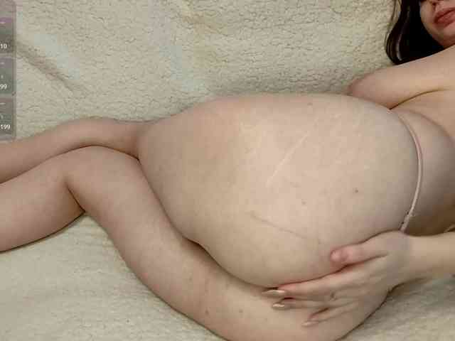 CreolaLaughman webcam