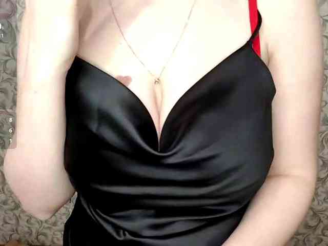 CreolaLaughman webcam