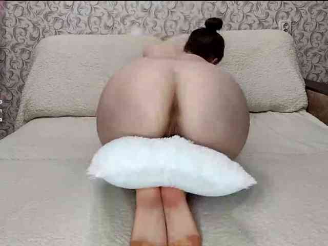 CreolaLaughman webcam