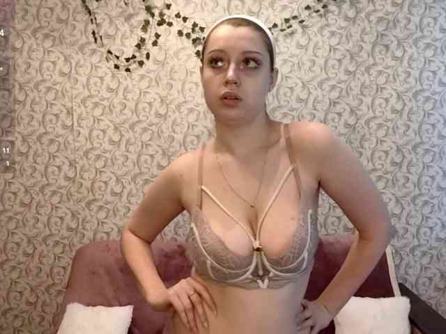 CreolaLaughman webcam