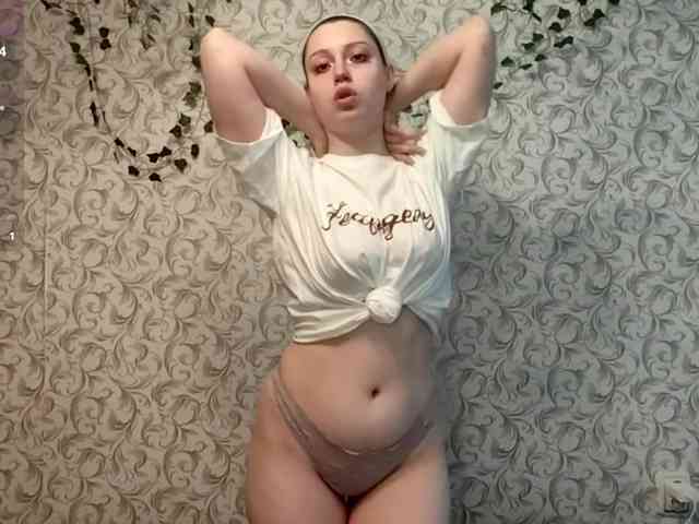 CreolaLaughman webcam