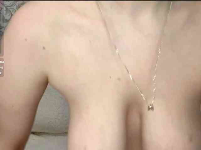 CreolaLaughman webcam