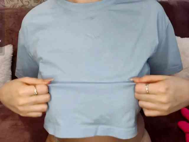 CreolaLaughman webcam