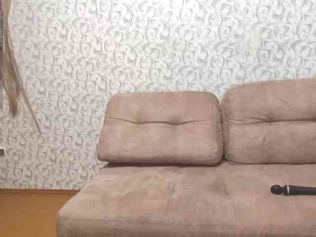 CreolaLaughman webcam