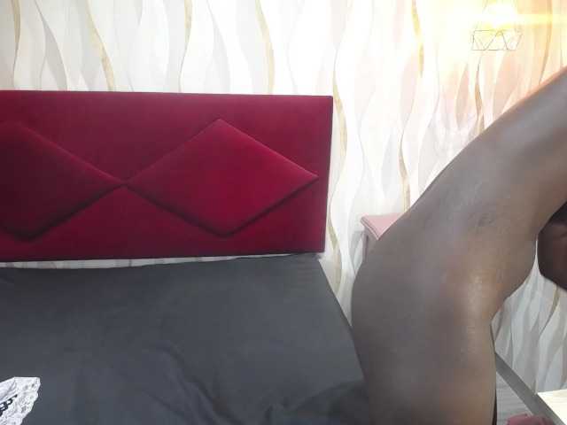 ebonyemily's BongaCams show and profile