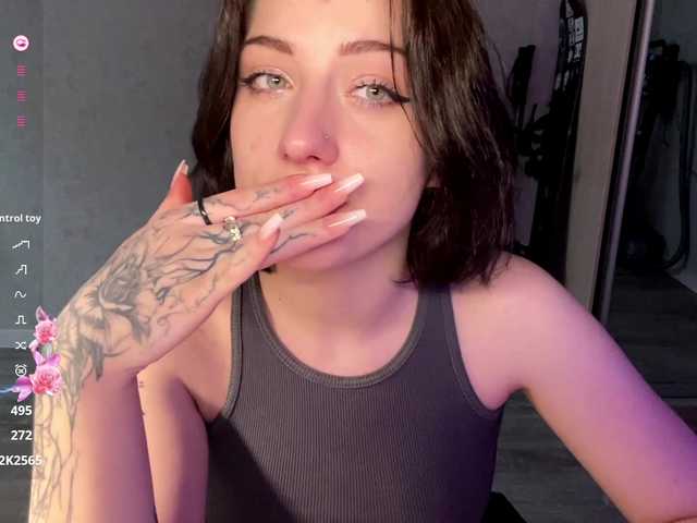 meowluly's BongaCams show and profile