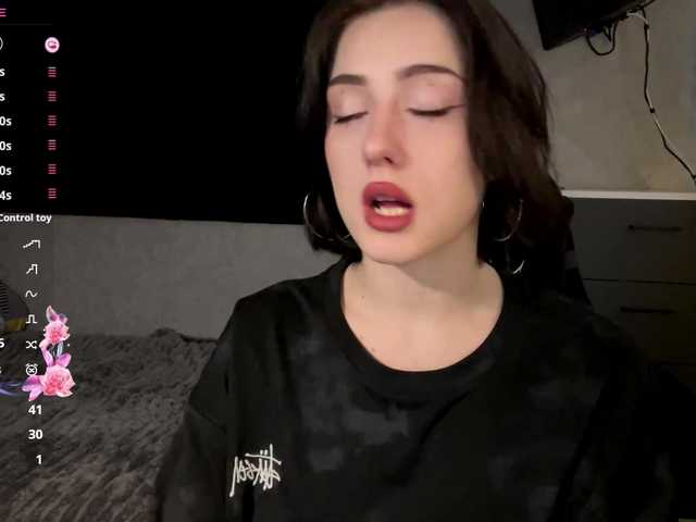 meowluly's BongaCams show and profile