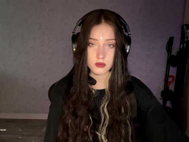 meowluly's BongaCams show and profile