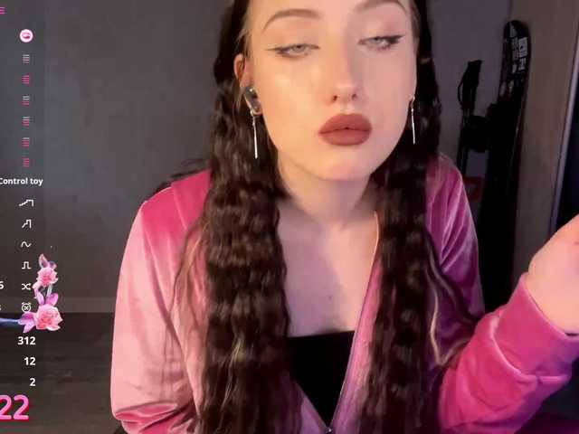 meowluly's BongaCams show and profile