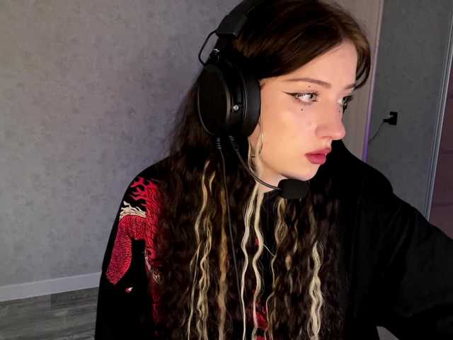 meowluly's BongaCams show and profile