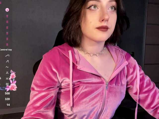 meowluly's BongaCams show and profile